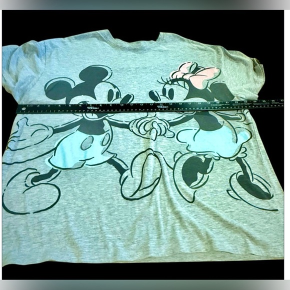 Disney Ladies’ XL Soft Classic Gray Mickey Minnie pull over Cotton blendT-Shirt - Picture 4 of 7
